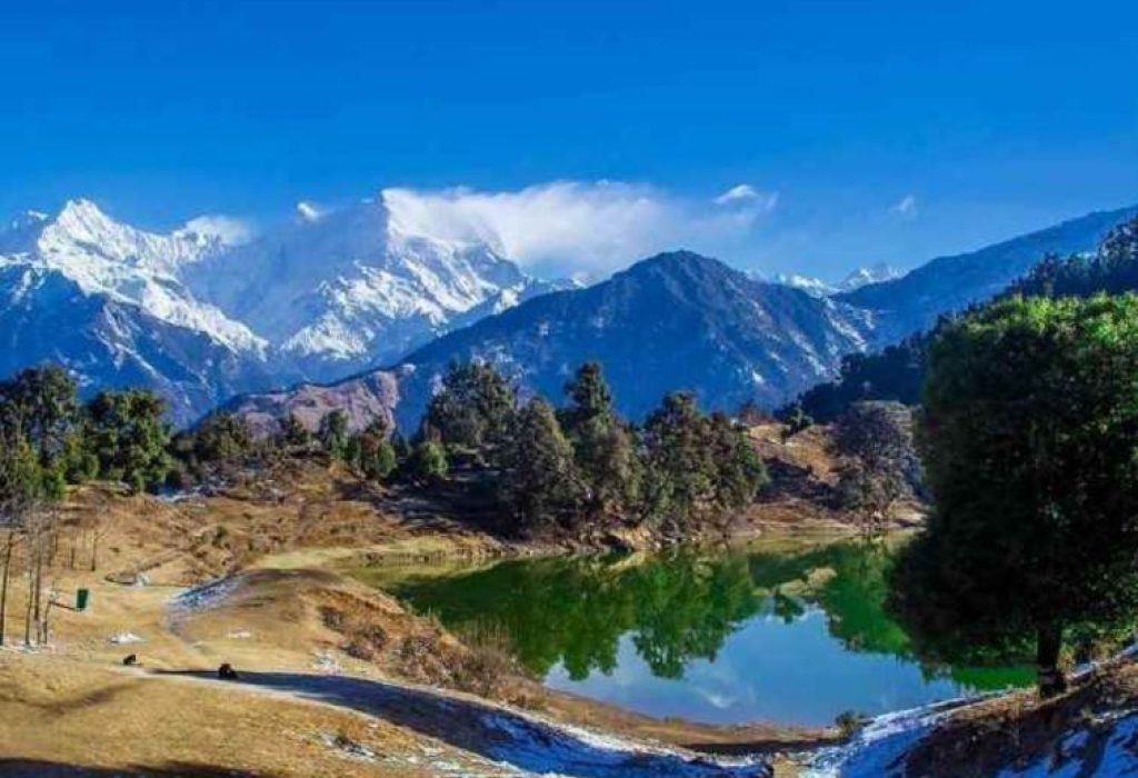 Deoria Tal Lake in Chopta – best places to visit in Chopta