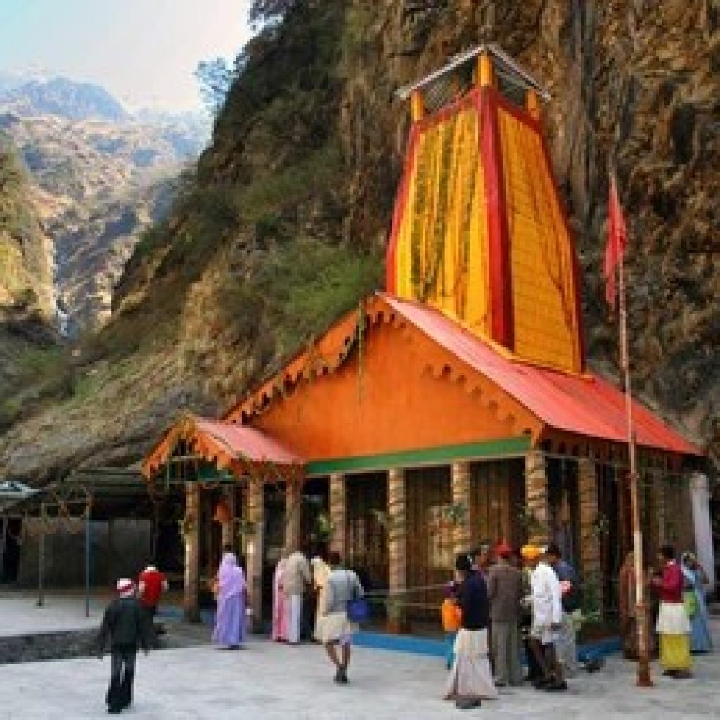 Yamunotri Dham Temple during Char Dham Yatra 2026 in the Garhwal Himalayas of Uttarakhand